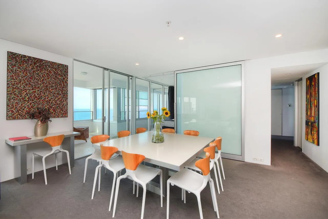 Private Apartment With Ocean Views At Q1 Resort Gold Coast Austrália